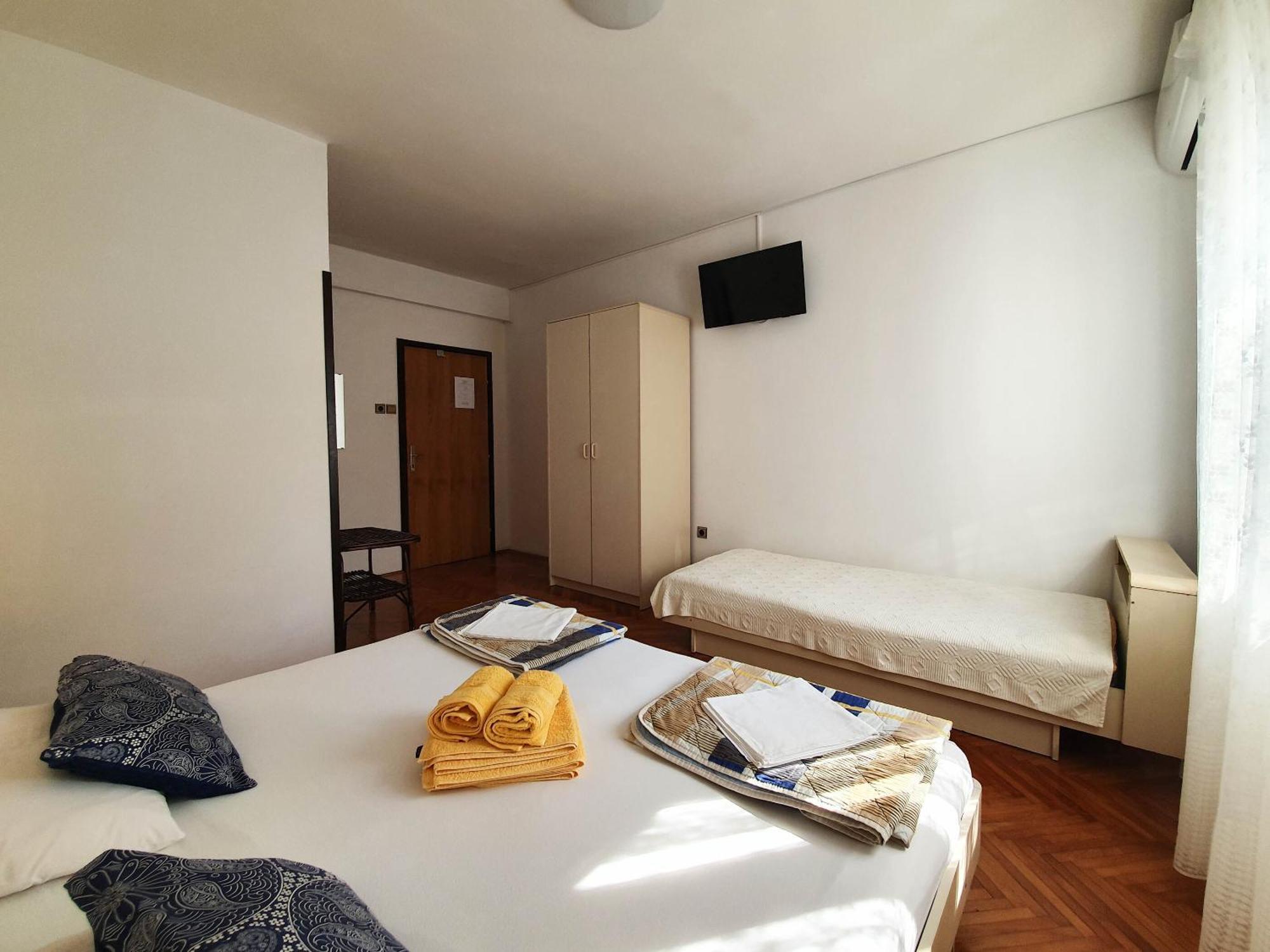 Rooms Zeljka 2 Crikvenica Exterior photo